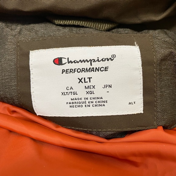 CHAMPION || Men's Herringbone Synthetic-Down Vest size Xl T - Picture 6 of 8